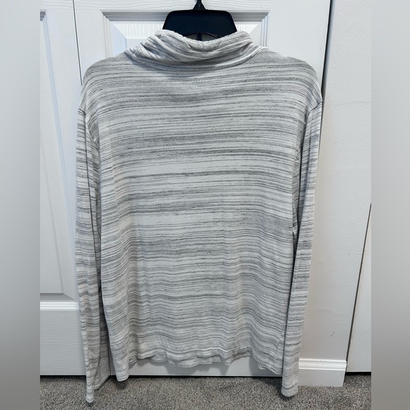 EXPRESS Men’s Sweater - Picture 3 of 4